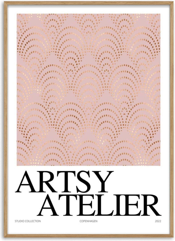 Studio Collection Blush Plakat featuring a blush pink abstract pattern with "ARTSY ATELIER" in bold black text.